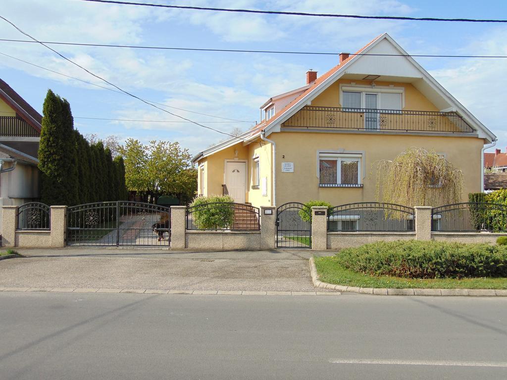 Kata Vendeghaz Hotel Buk Exterior photo